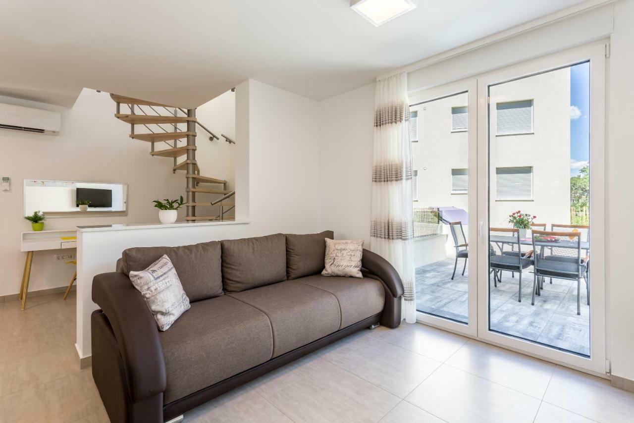 Apartments Villa 19 Podstrana Extérieur photo