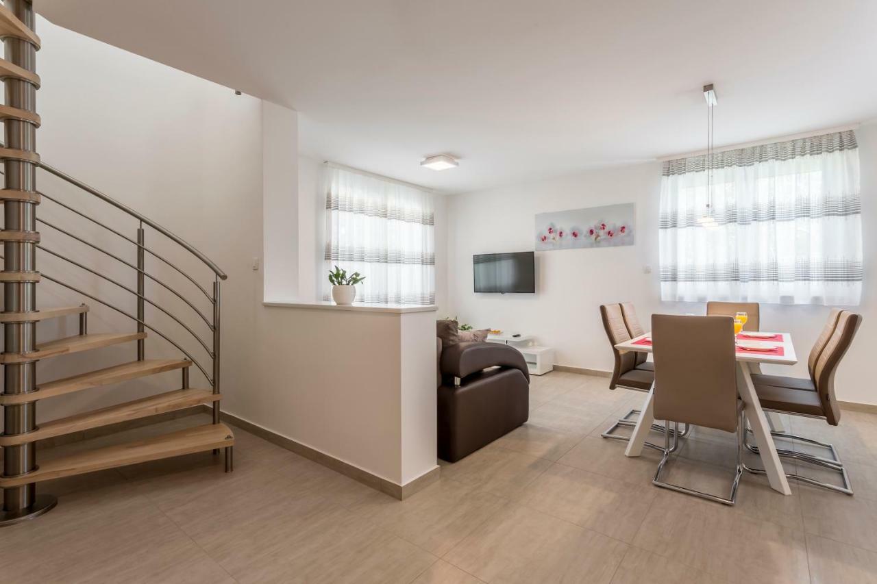 Apartments Villa 19 Podstrana Extérieur photo